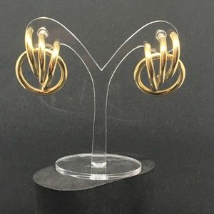 Gold tone vintage 80s pierced earrings